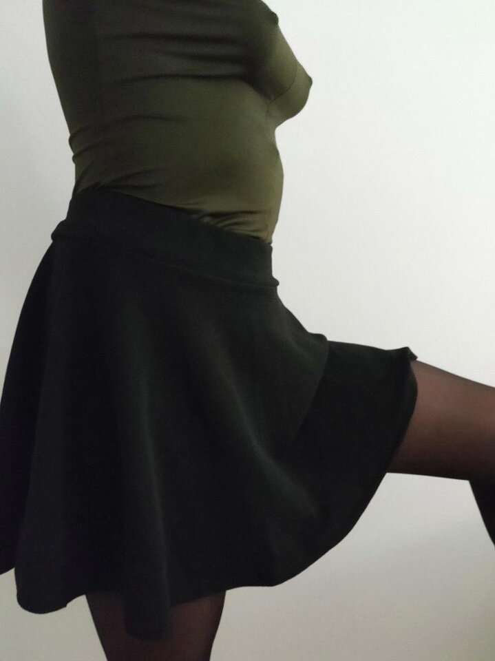 RDT_20250614_1501263195173575479432644.jpg - HornyPeach