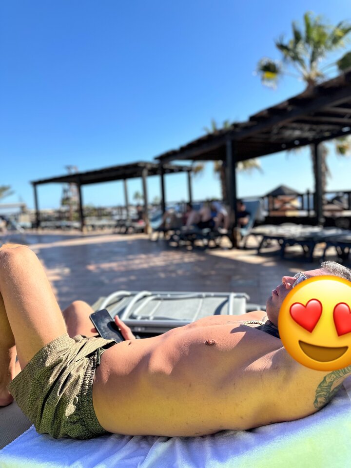 photo-output.jpeg - Frendszone