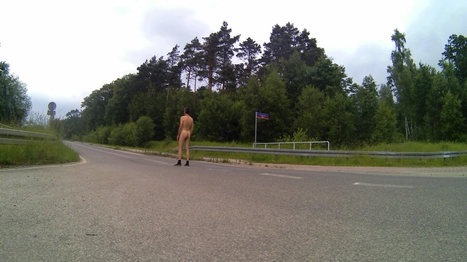 DOBIESZOWICE - przy MOPie 20250616_1034.mp4_snapshot_00.21.378.j - Krzysztof_cfnm