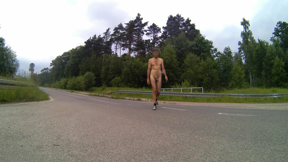 DOBIESZOWICE - przy MOPie 20250616_1034.mp4_snapshot_00.29.721.j - Krzysztof_cfnm