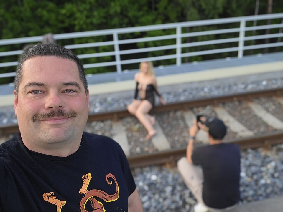 1000007063.jpg - dkrone