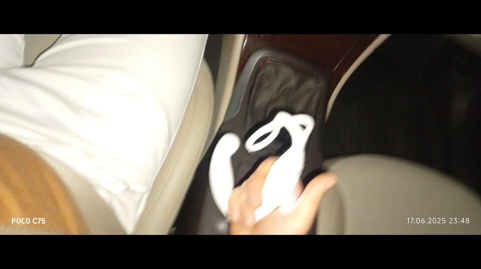 1000022143.jpg - Esculap