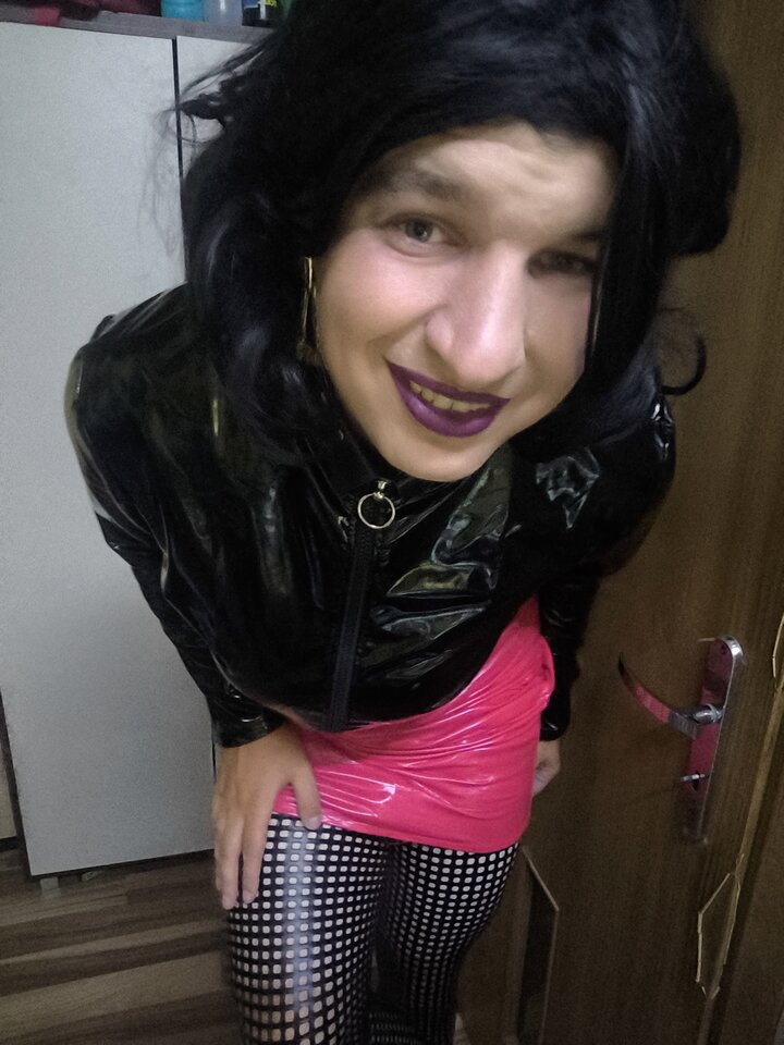 1000007242.jpg - Adriennecross