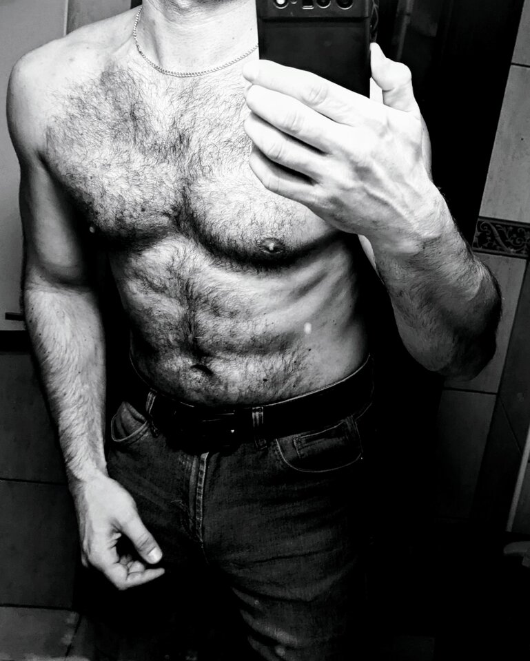 1000025477.jpg - PTcouple