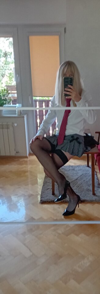 1000098786.jpg - sylviacrossdress