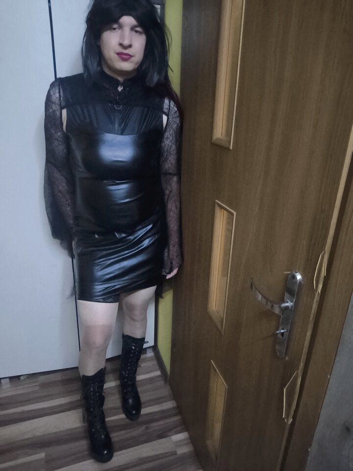 1000007381.jpg - Adriennecross