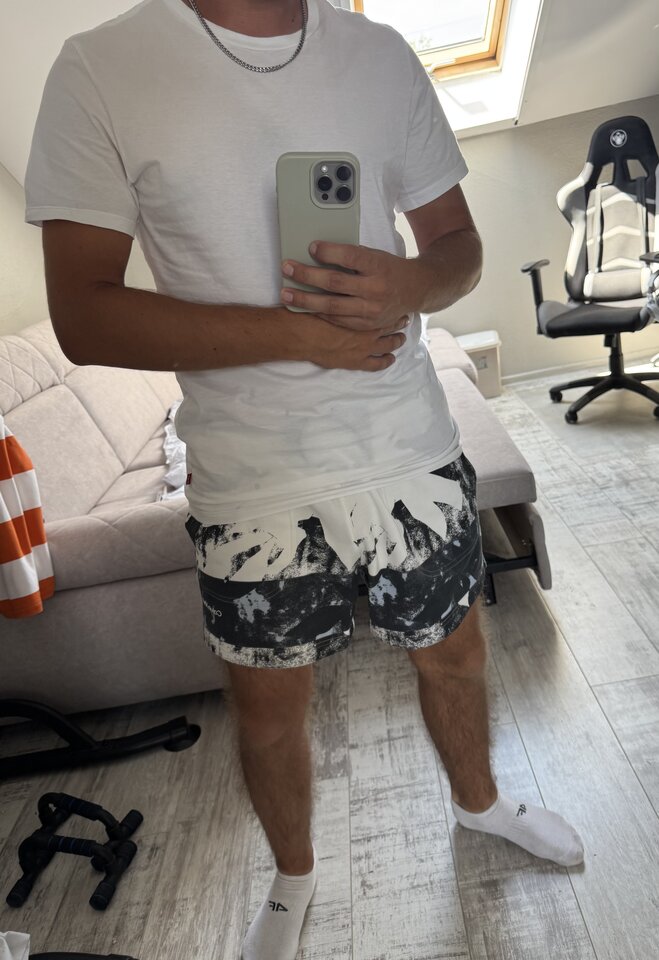 IMG_2734.jpeg - Eyeeye