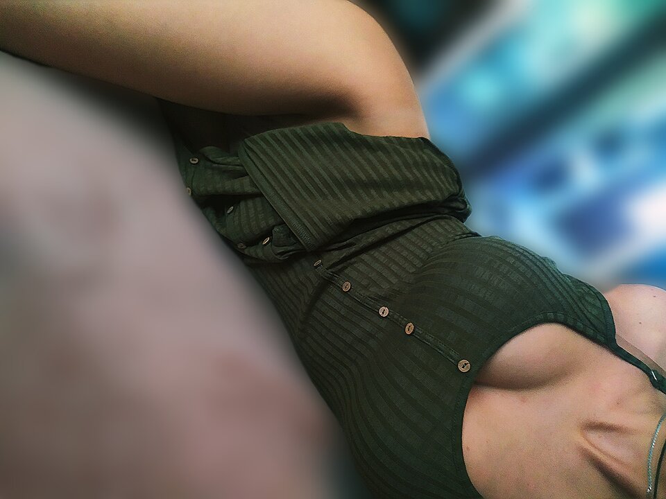 Polish_20250705_134549557.jpg - CumHerFeet