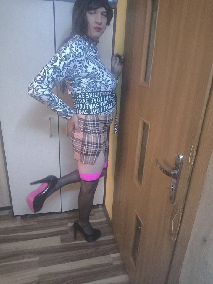 1000008212.jpg - Adriennecross