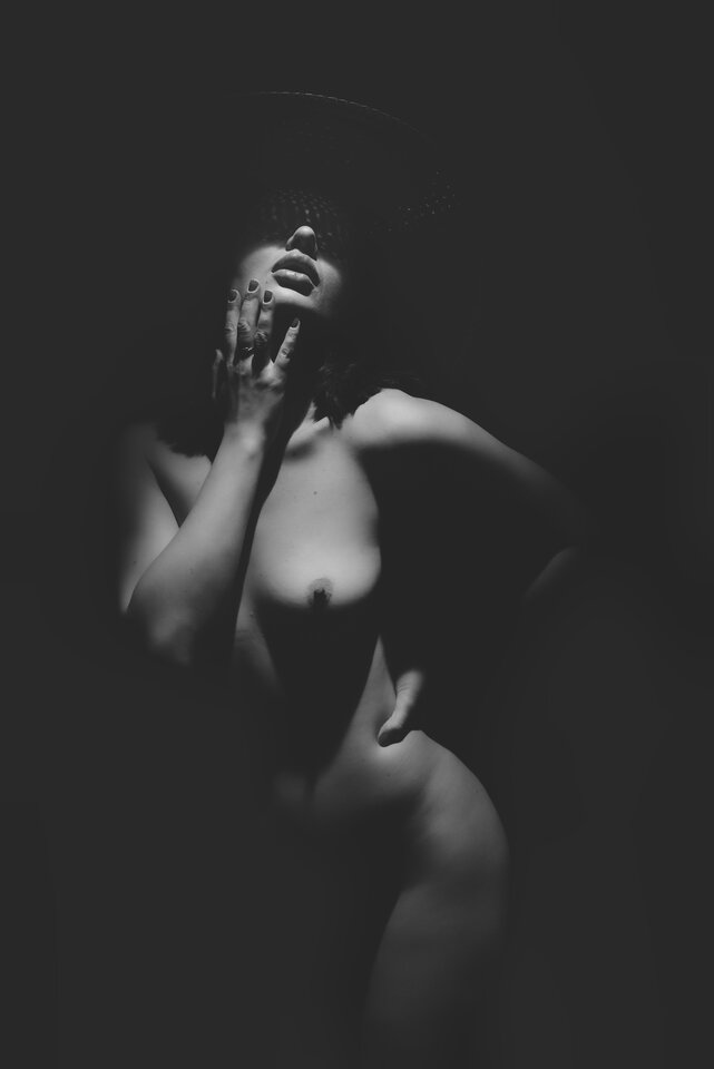 Kobieca zmysłowość - Akoh