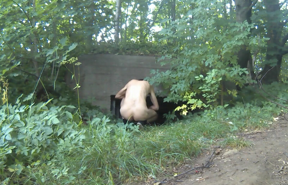 BOBROWNIKI- bunkier przy rondzie 20250708_1325.mp4_snapshot_00.2 - Krzysztof_cfnm