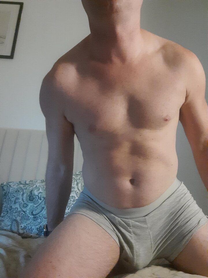 1949886e-0650-4bf4-bc29-f65724db36f7.jpeg - aktor1