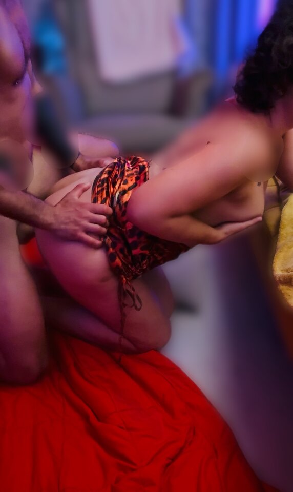 Blur-10072025-07.jpeg - 4realonly