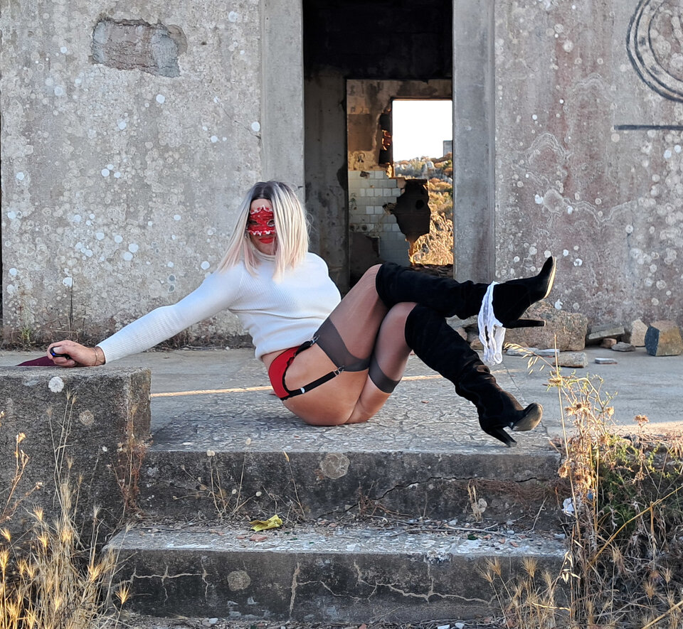 20250621_194830.jpg - Laure