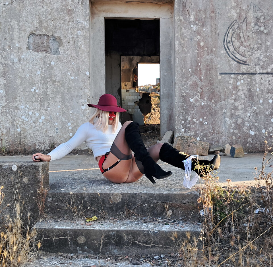 20250621_194922.jpg - Laure