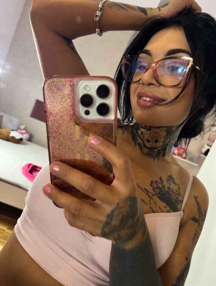 Wbijasz do mnie po nowe filmy? - HabibiNiki