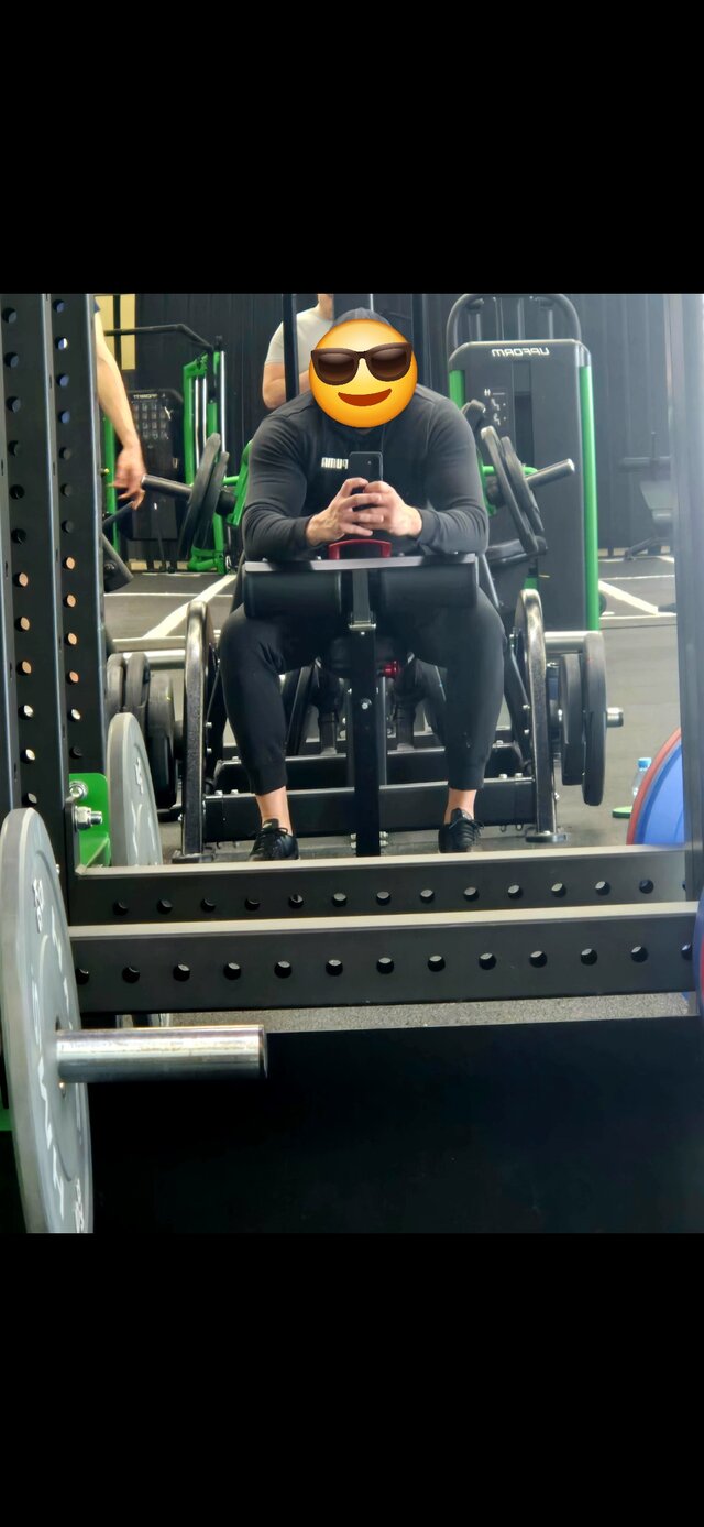 NormalnyRealnyFacet007