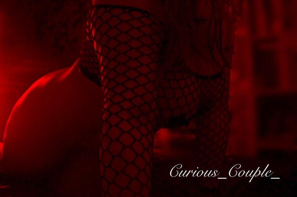 IMG_9327.jpeg - Curious_Couple_