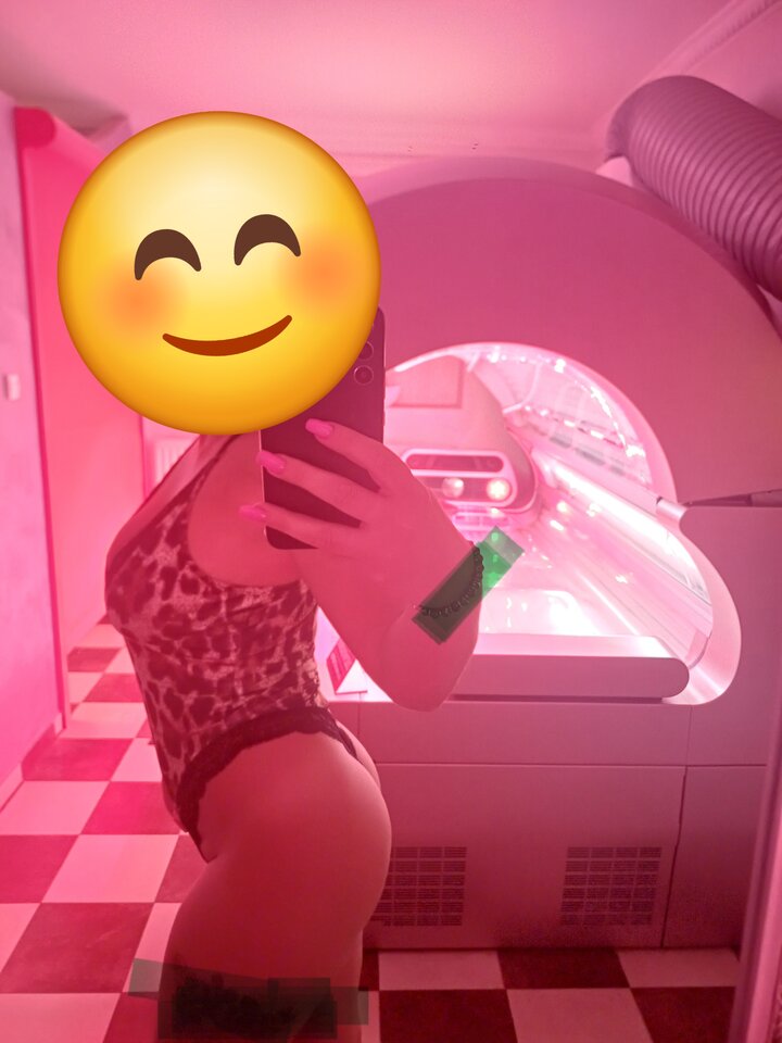 1000032746.jpg - Mygangbangwro