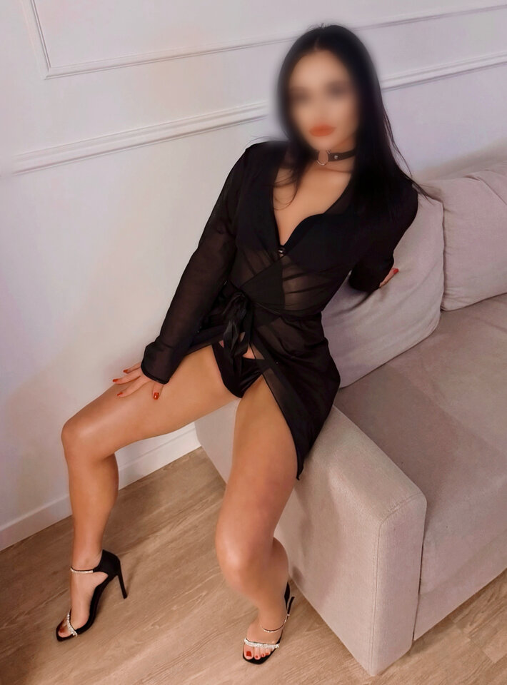 E93CA667-4DC9-4F3C-BF4A-FA1A0202A0BD.jpeg - DiamondBunny