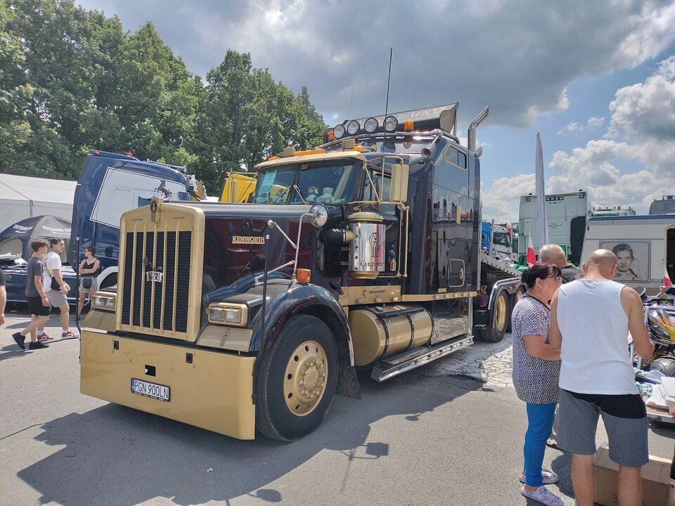 1000008073.jpg - WiesiaTv