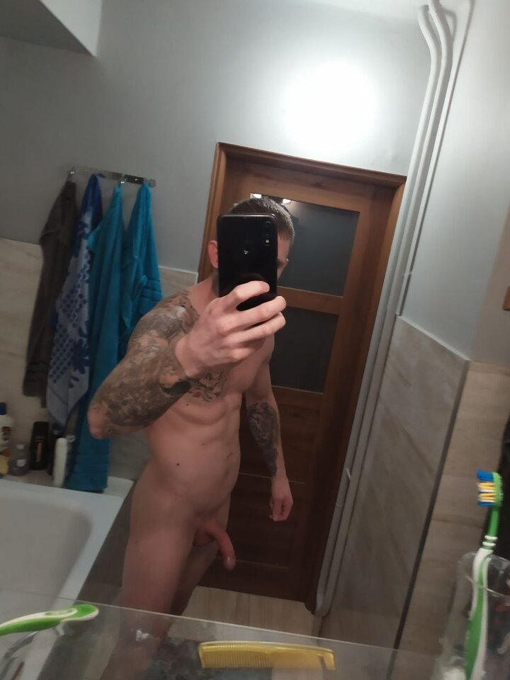 1000000677.jpg - UleglyOn20cmkrk