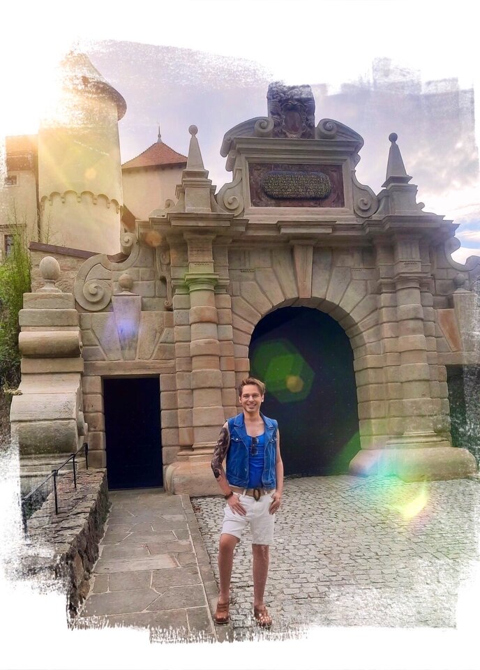 C6EE49C0-D77D-4677-8EC9-D16B5729C9D4.jpeg - LadyLaura44