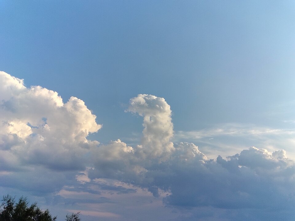 Chmurka... pierwsze skojarzenie? ;) - zzzzz7