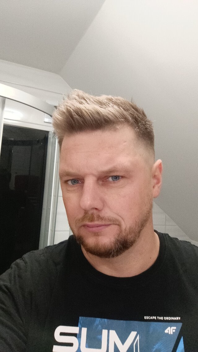 Miecio87