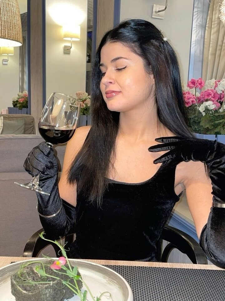 2b-qYRiTnU-4q1nyNFedFGGh1EtdmfIxZzGO-qCOB3gxamzmfijf_tSeZ-FiR2xP - _Alissa_