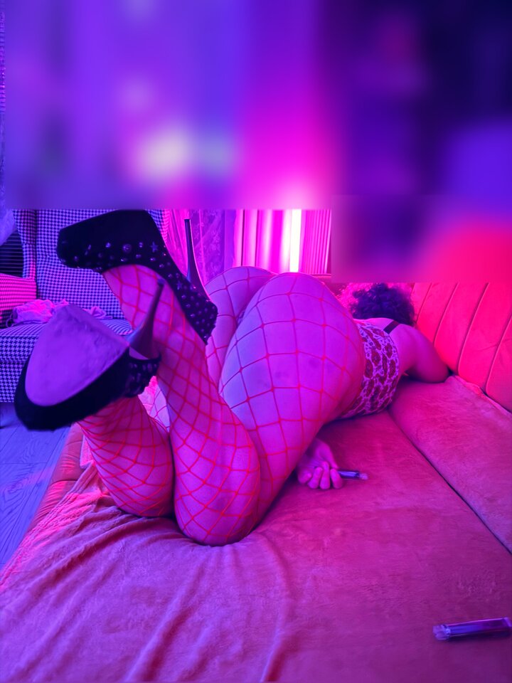 Blur-28072025-05.jpeg - 4realonly