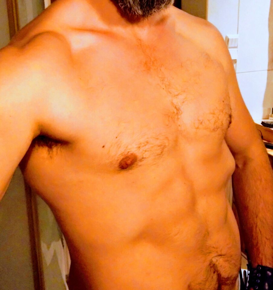 1000045110.jpg - Pewien_Gosc