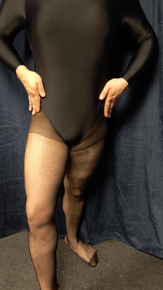 1000004932.jpg - nylonfun