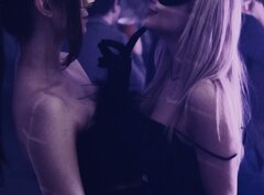 Gorący wieczór w zimne lato 🪩