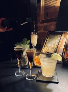 MULIER NOCTE - open bar