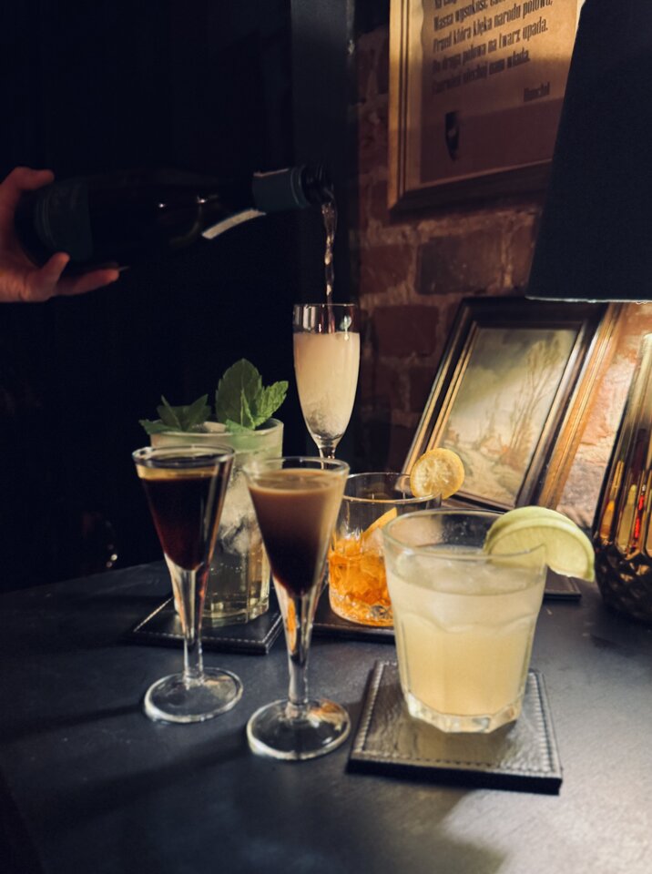 MULIER NOCTE - open bar - LaCrimadiSangue