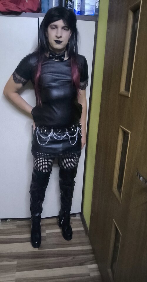 1000009404.jpg - Adriennecross