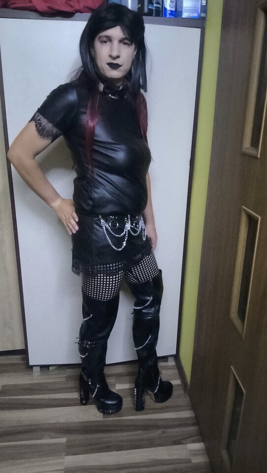 1000009405.jpg - Adriennecross