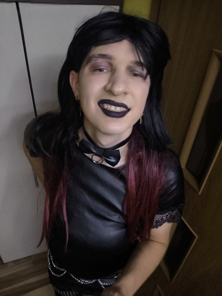 1000009416.jpg - Adriennecross