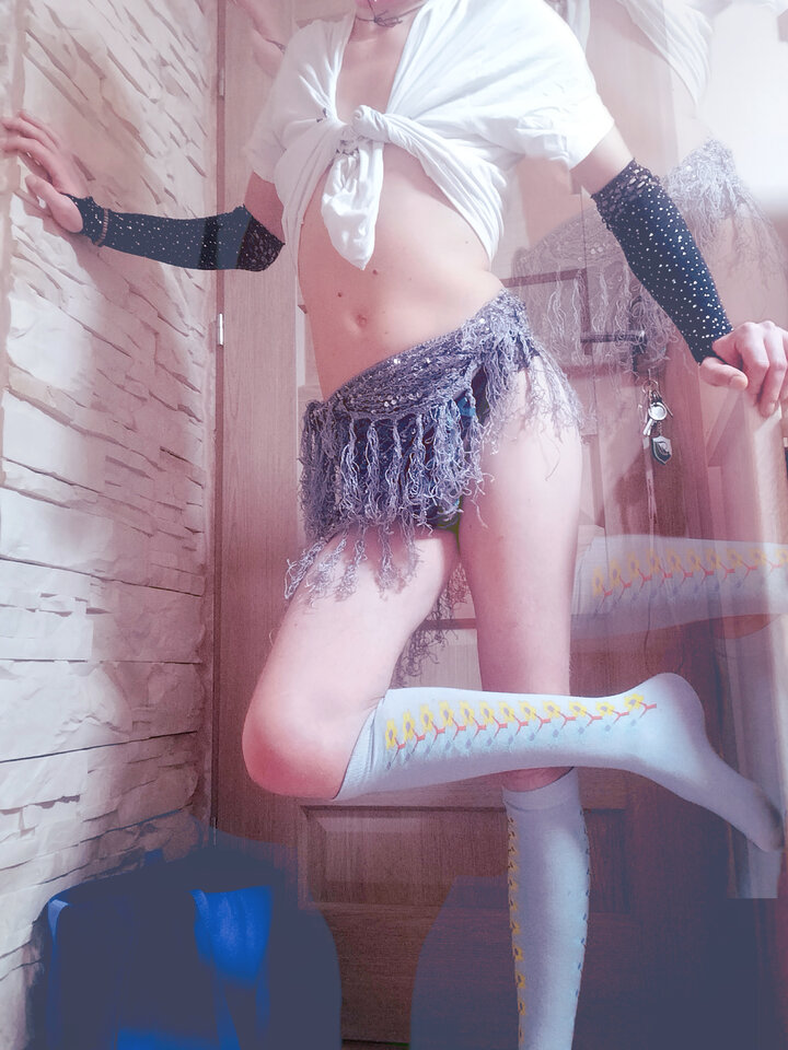 Lumii_20250419_052437964.jpg - Uroczyfemboy27