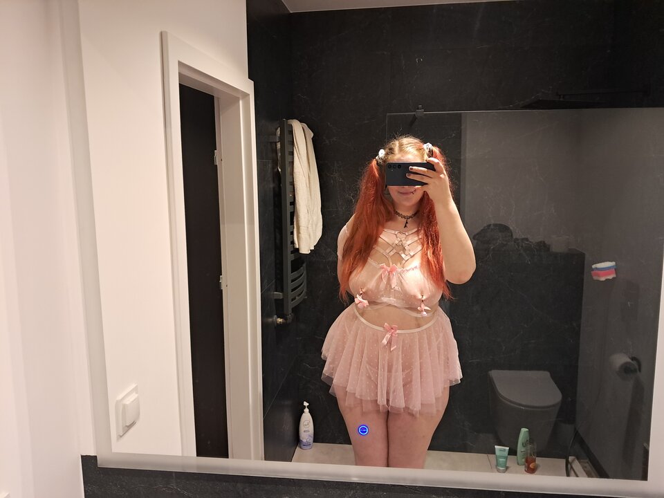 20250628_002258.jpg - KinkyKitty664