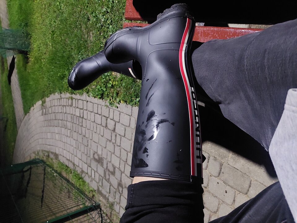 20250801_235919.jpg - Rubber_gloves