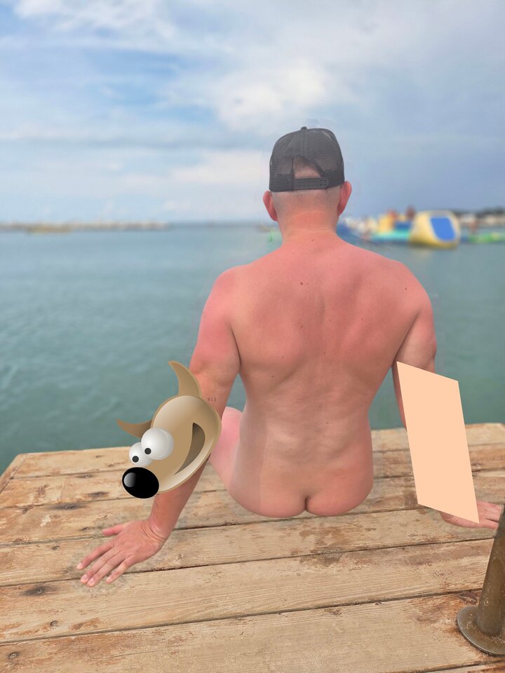 valalta .jpg - Hooterscouple