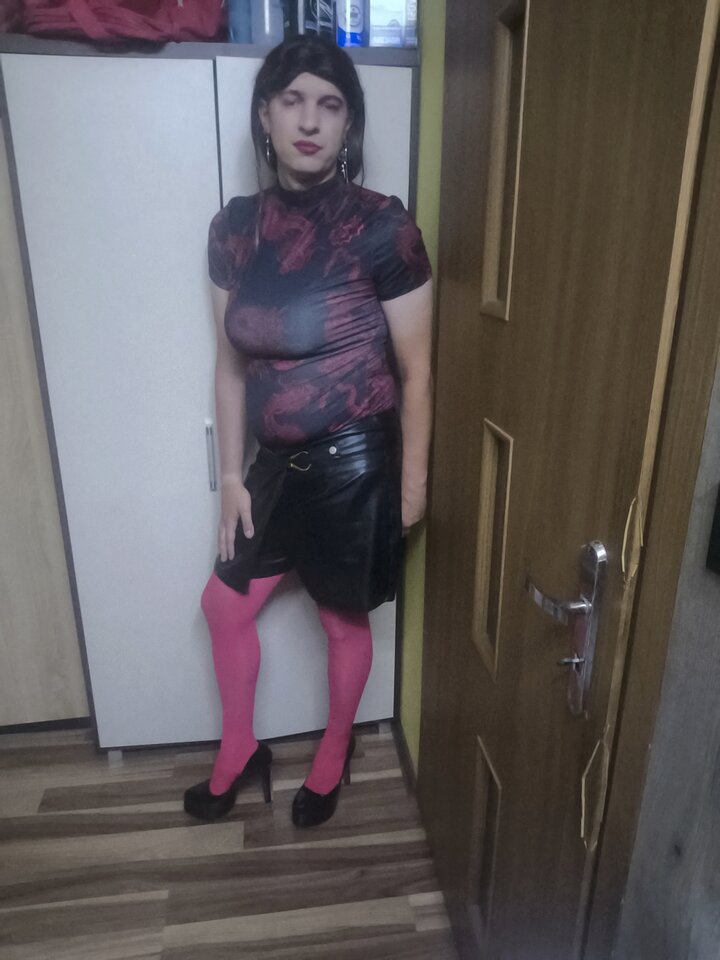 1000009467.jpg - Adriennecross