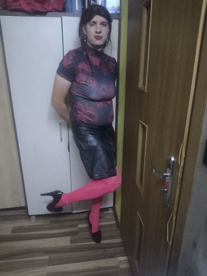 1000009473.jpg - Adriennecross