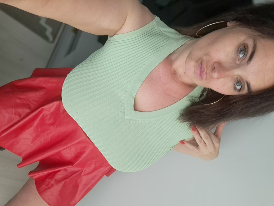 20250802_193759.jpg - seksowna333