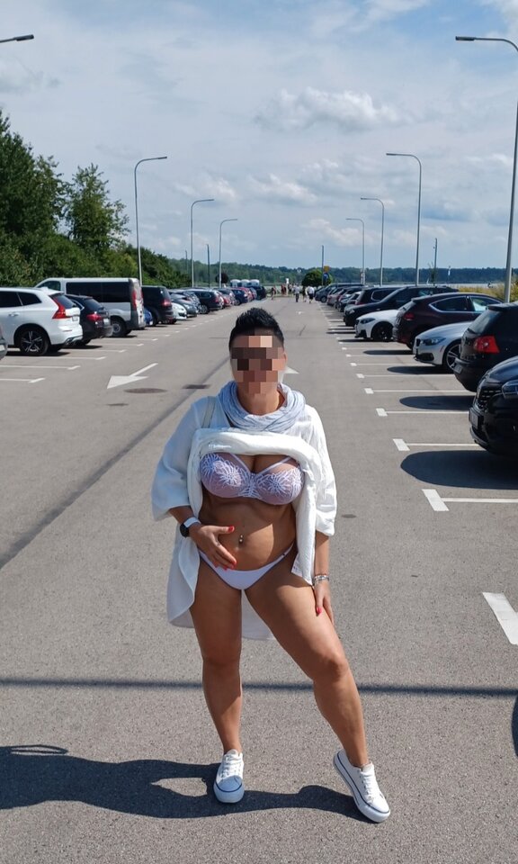 Point Blur_Aug042025_133054.jpg - Jac_Nat