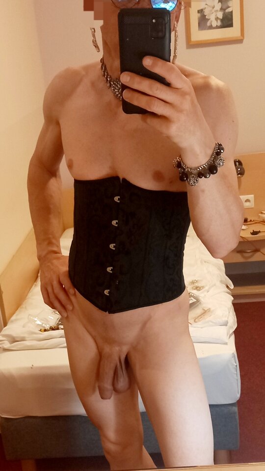 20250609_223907.jpg - Active_Lady