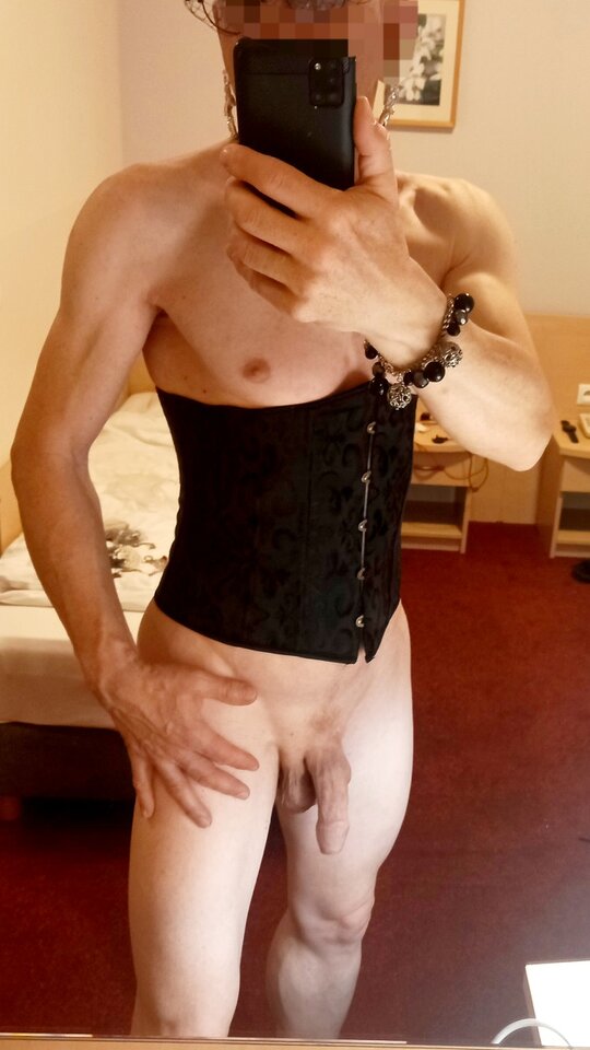 20250609_224120.jpg - Active_Lady