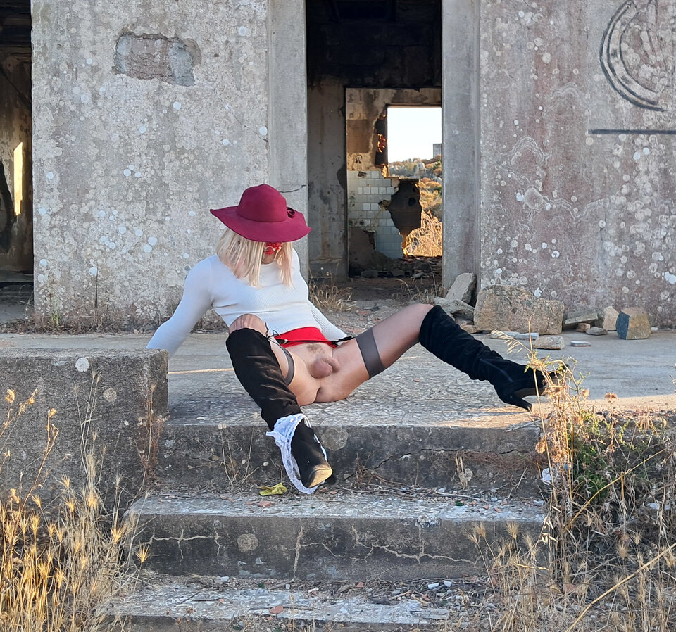 20250621_195130.jpg - Laure